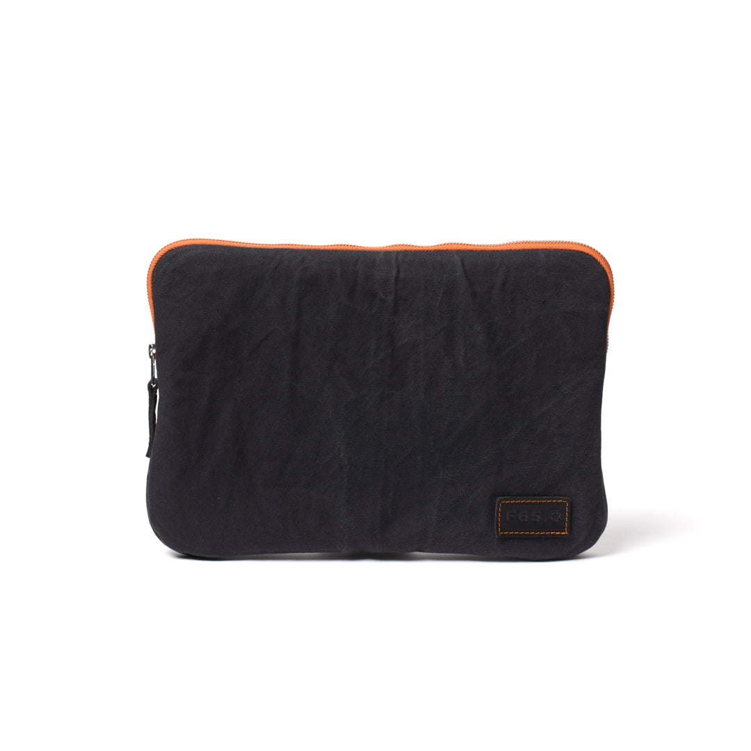 Strausberg Laptop Case - F65.0
